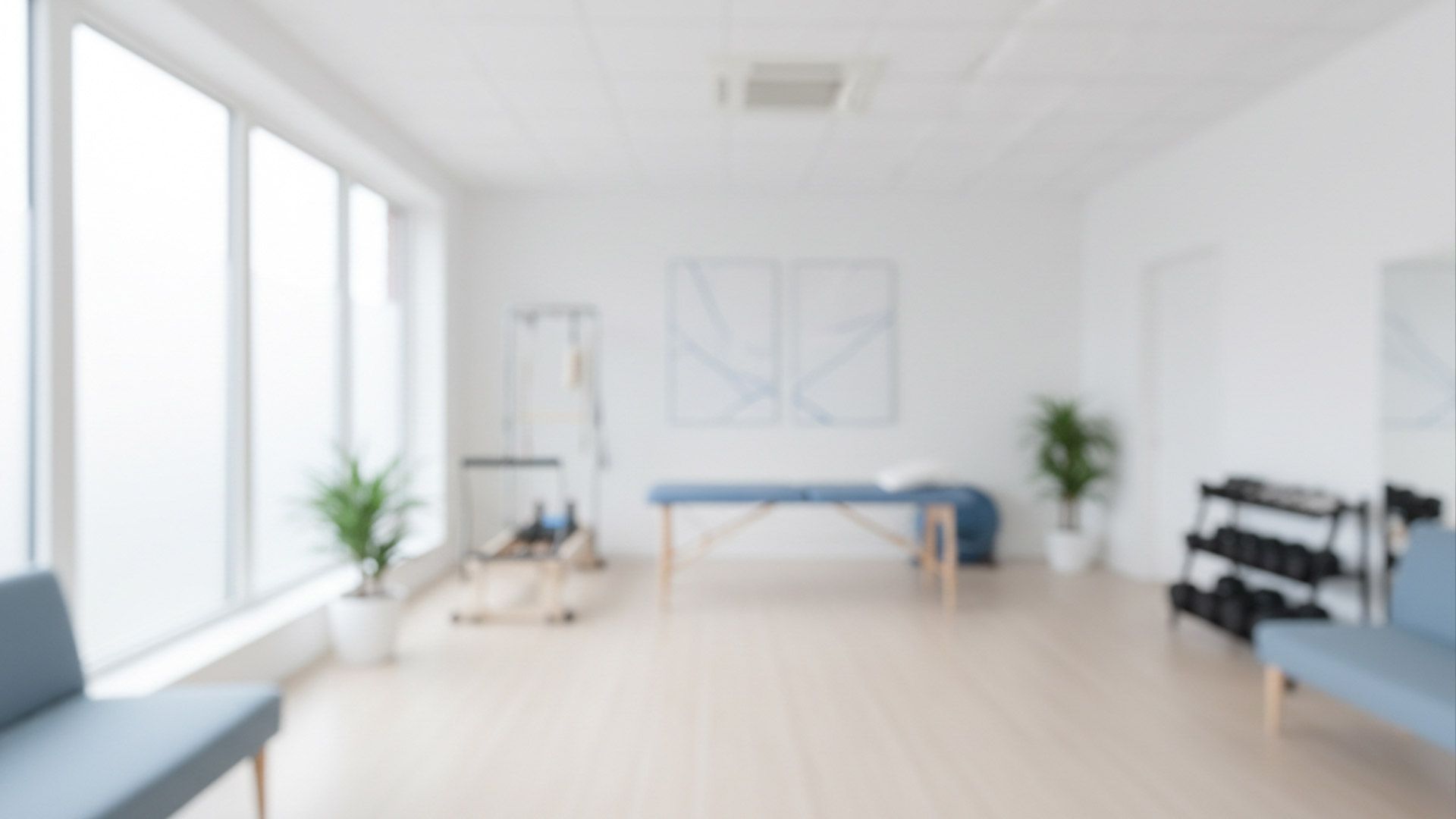 260504_CERTANIA_IFU-CERT_AI_BlurredPhysiotherapyClinicInterior