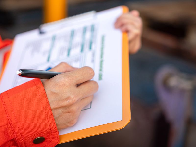 260504_CERTANIA_IFU-CERT_AI_sicherheit_audit_checkliste_inspektion 260504_CERTANIA_IFU-CERT_AI_sicherheit_audit_checkliste_inspektion